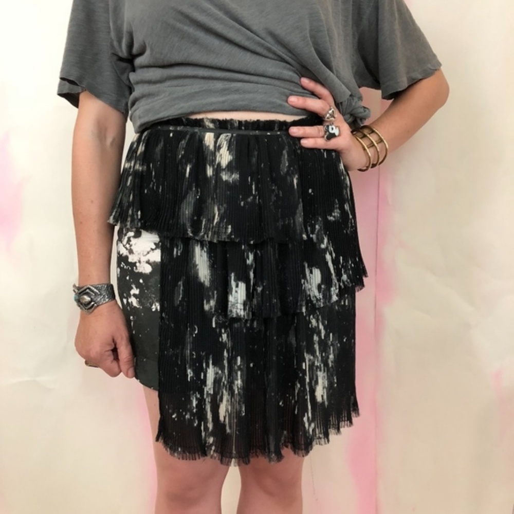 Religion Tiered Tie Dye Scattered Pleated Asym Min